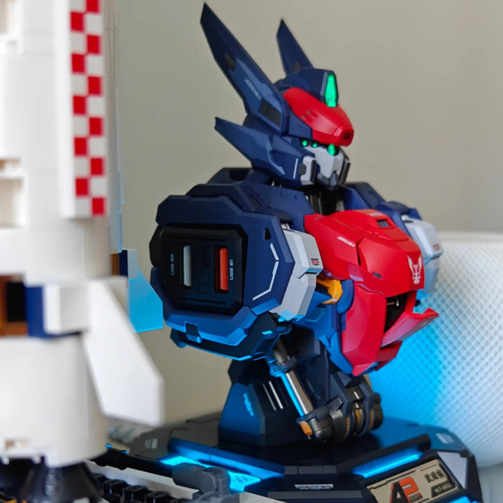 Gundam USB charging station