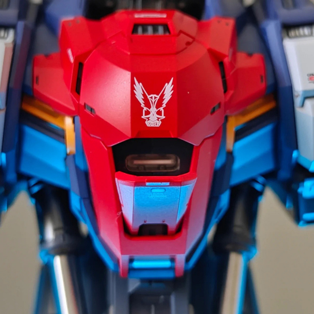 Gundam USB charging station