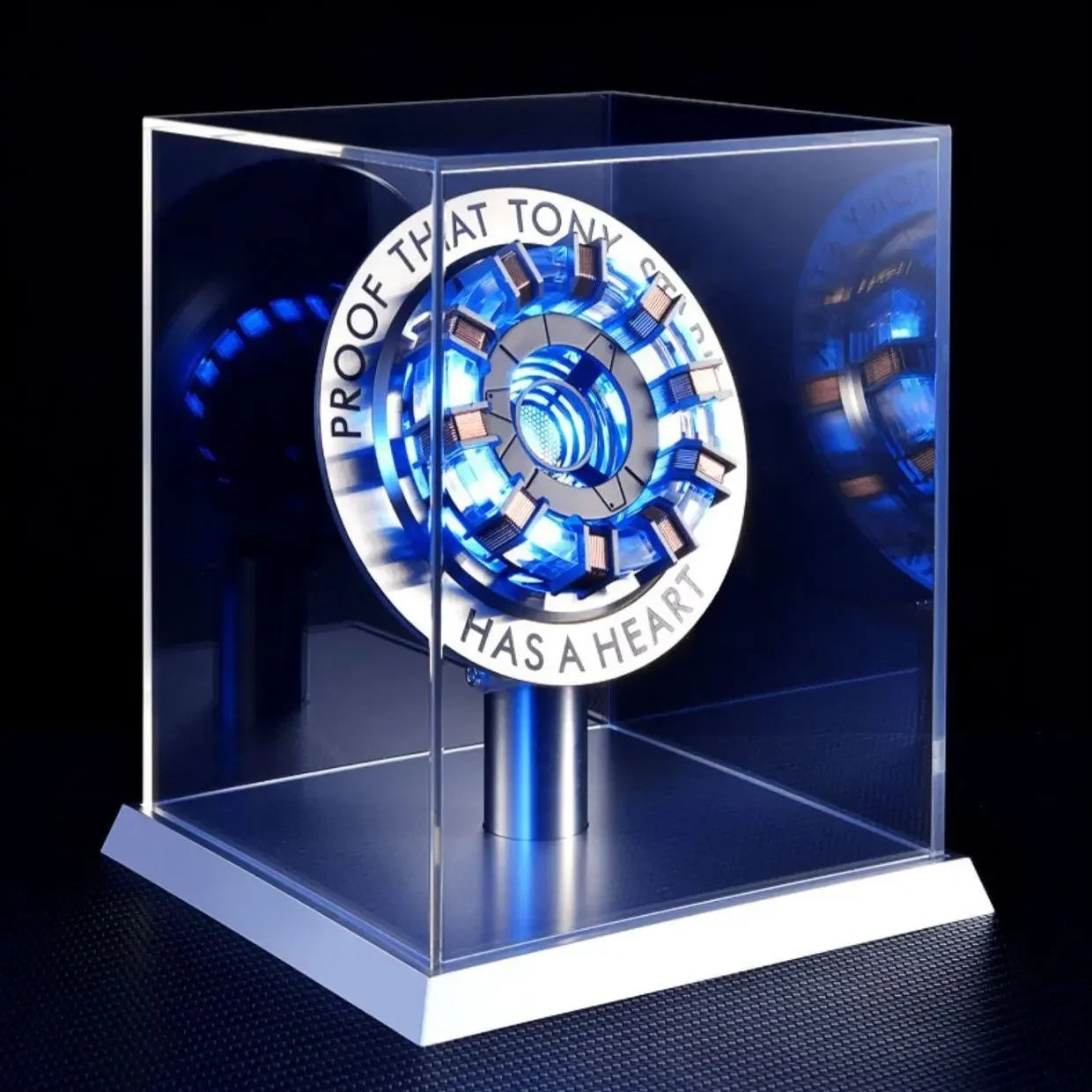 Iron Arc Reactor Heart LED Lamp | Aluminums stand