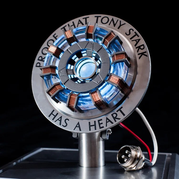 Iron Arc Reactor Heart LED Lamp | Aluminums stand